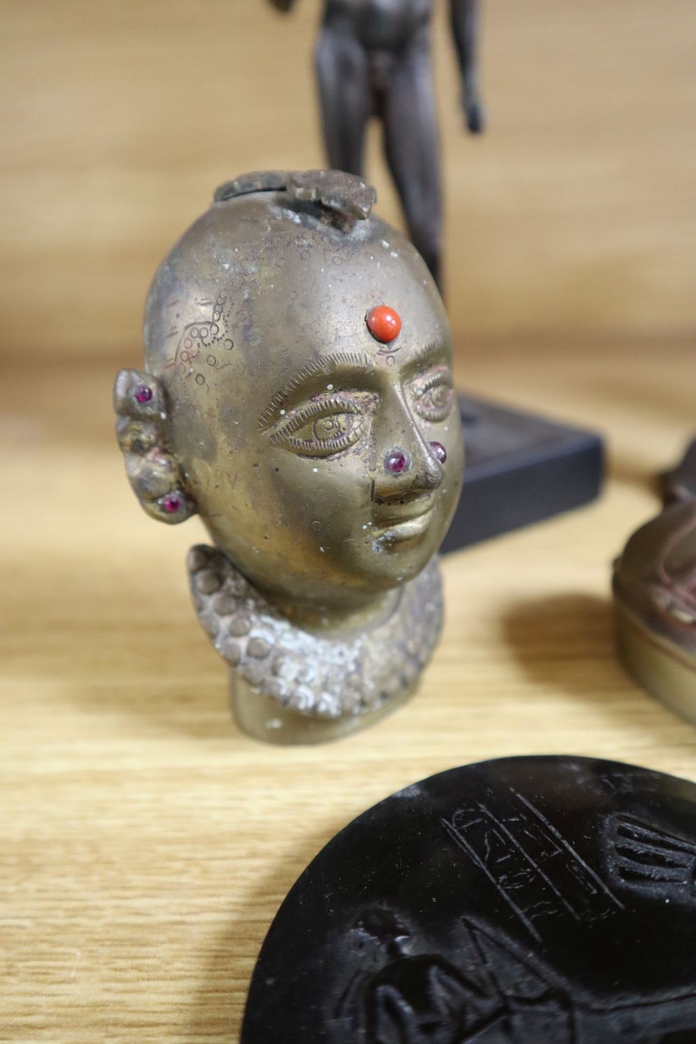 A group of antiquities including pre-Columbian, Indian bronzes, etc.